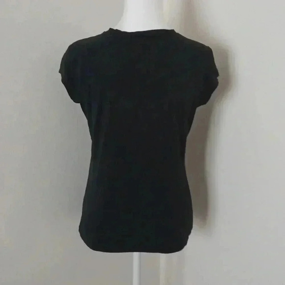 ⭐️🌹DKNY vneck tshirt - Picture 5 of 7